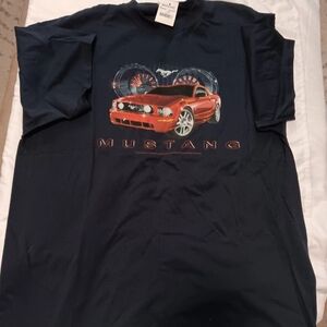 Mens size xl Optima heavy t shirt with Mustang car in front dark blue